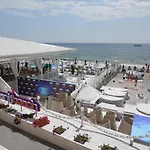 аркадия студия с балконом частичный вид моря первая линия от моря Apartament *