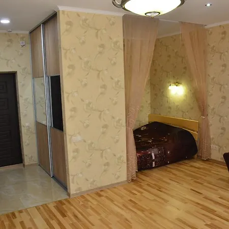 Apartament аркадия студия с балконом 5 этажчастичный вид моря первая линия от моря *