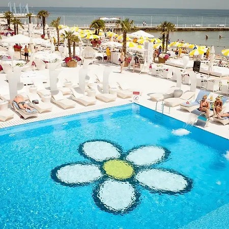 аркадия студия с балконом частичный вид моря первая линия от моря * Odessa