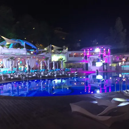 аркадия студия с балконом частичный вид моря первая линия от моря * Odessa