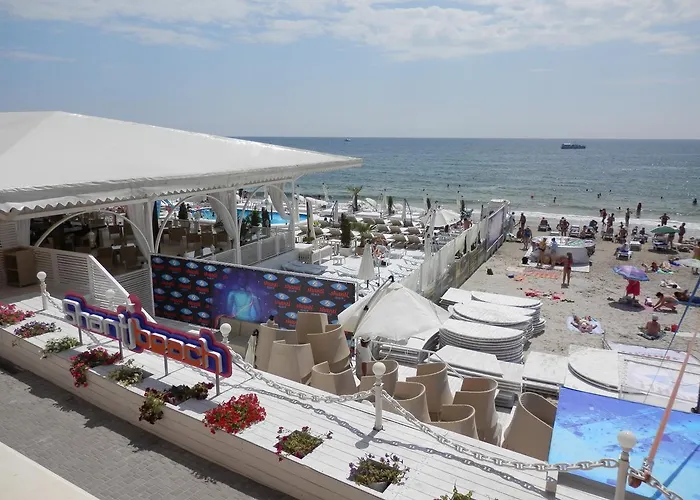 аркадия студия с балконом частичный вид моря первая линия от моря Appartement *