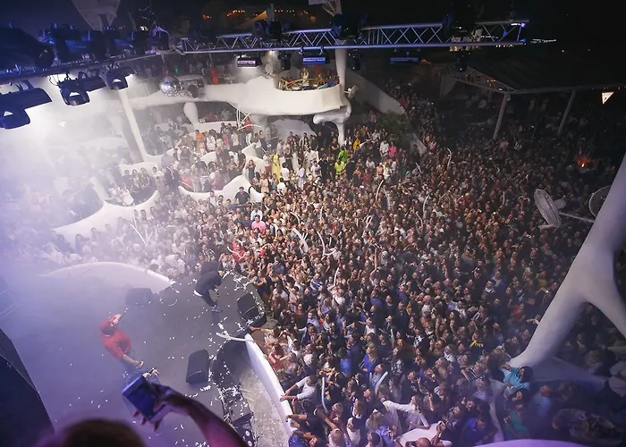 аркадия студия с балконом частичный вид моря первая линия от моря Apartament Odessa