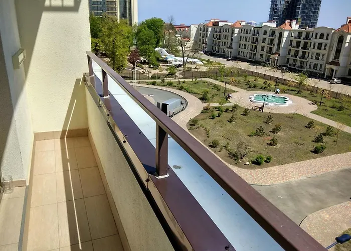 аркадия студия с балконом частичный вид моря первая линия от моря *